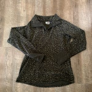 3/4 zip up pull over